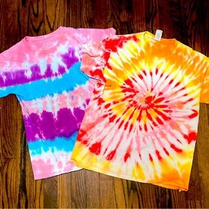 2 tie die tshirts